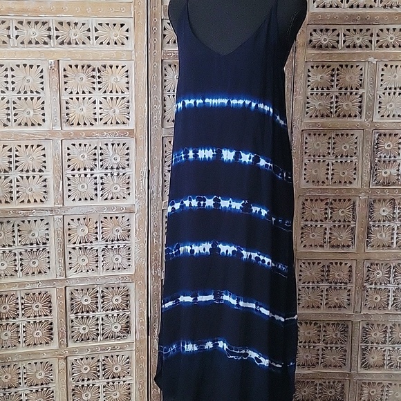 Anthropologie Dresses & Skirts - Anthropologie Cloth & Stone Navy and White Tie-Dye Dress M
